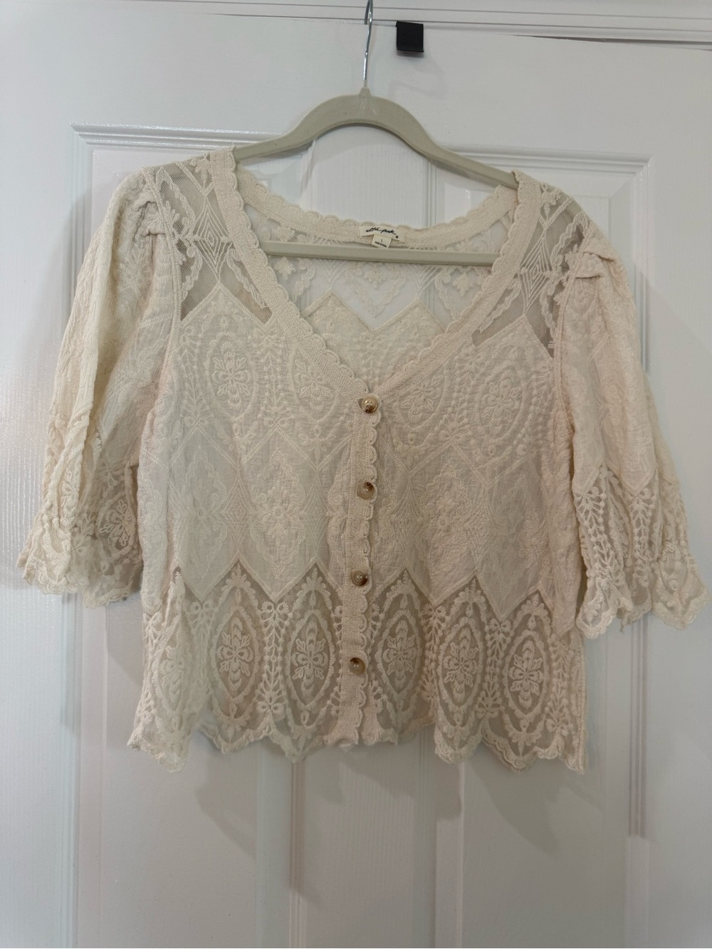 Ultra Pink 100% Cotton & Cream Lace Button-Front Blouse